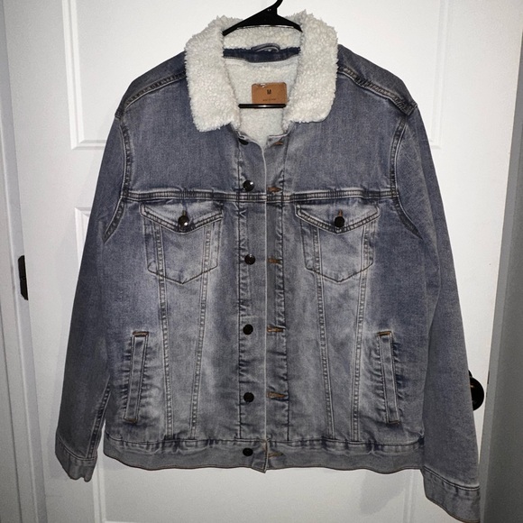 Taylor Swift 1989 ‘Clean’ Graphic Shearling Denim Jacket - Picture 2 of 5
